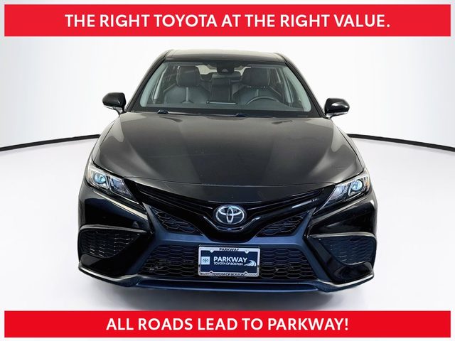 2022 Toyota Camry SE AWD photo