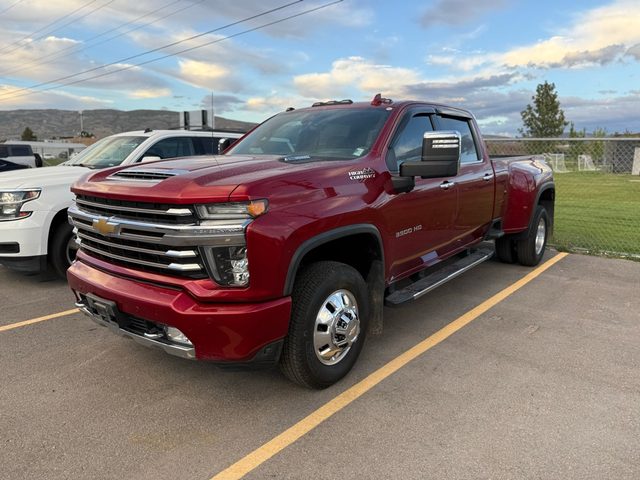 2022 Chevrolet Silverado 3500HD High Country 4WD photo