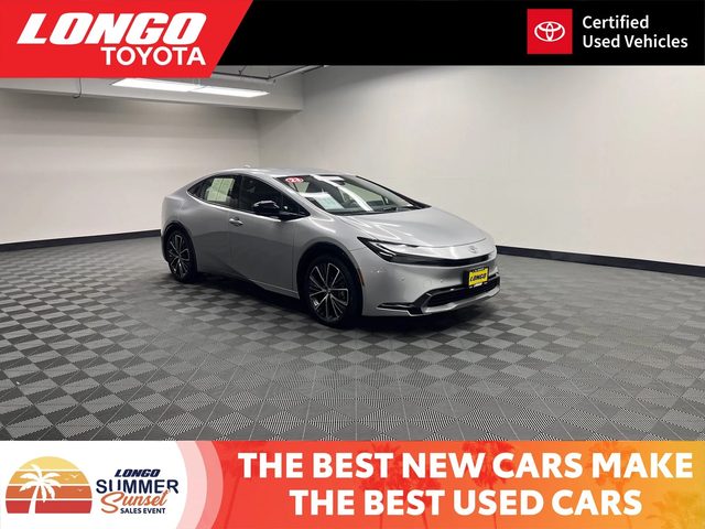 2023 Toyota Prius XLE FWD photo