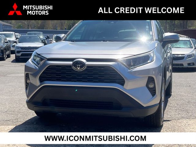 2020 Toyota RAV4 XLE AWD photo