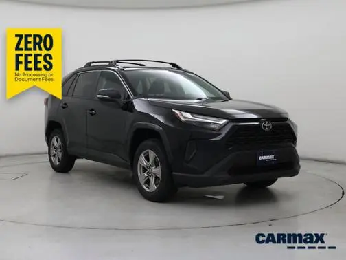 2022 Toyota RAV4 XLE AWD photo