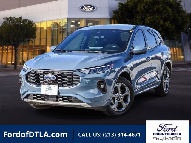 2023 Ford Escape ST-Line Select AWD photo