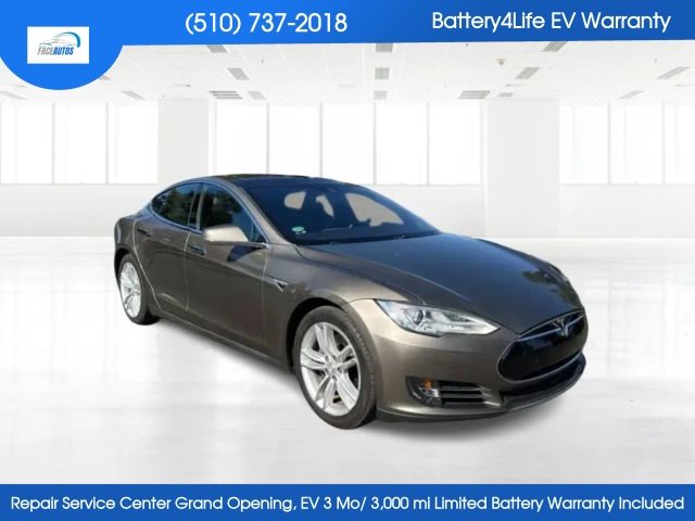 2015 Tesla Model S 70 kWh Battery RWD photo
