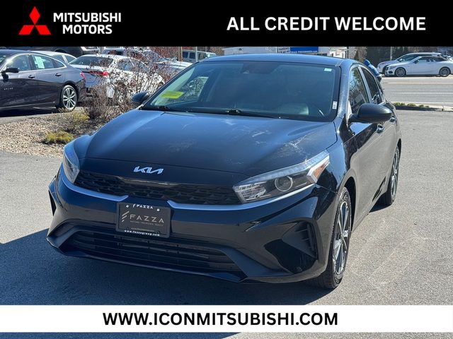 2022 Kia Forte LXS FWD photo