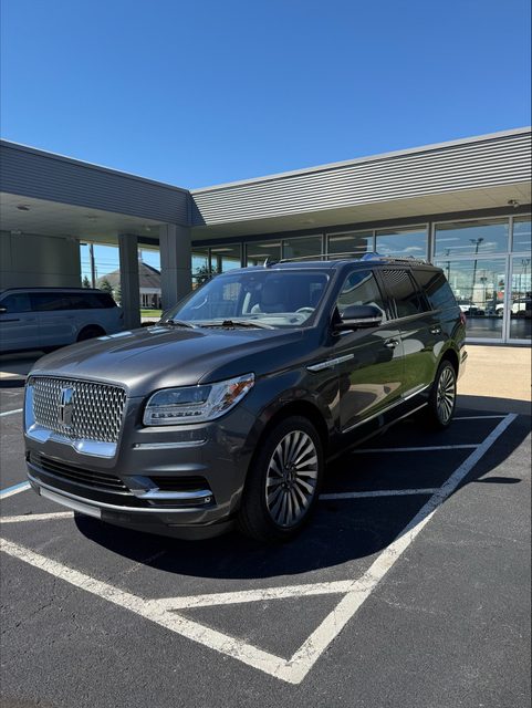 2018 Lincoln Navigator Reserve 4WD photo