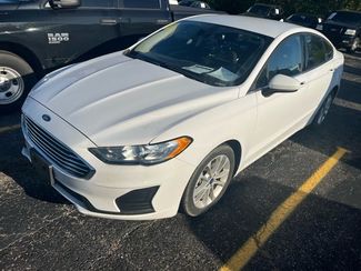 2020 Ford Fusion SE FWD photo