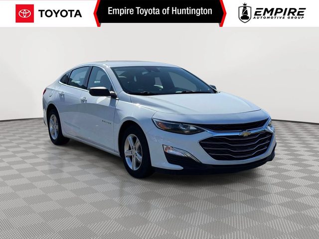 2023 Chevrolet Malibu LS FWD photo