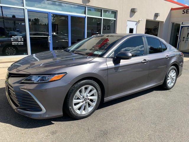 2023 Toyota Camry LE AWD photo