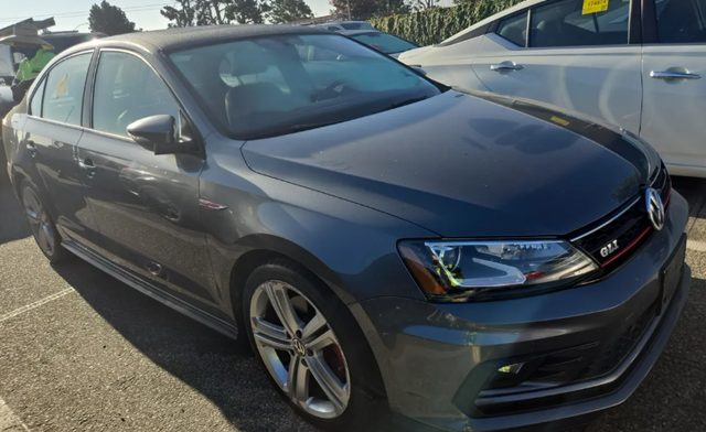 2016 Volkswagen Jetta 2.0T GLI SE FWD photo