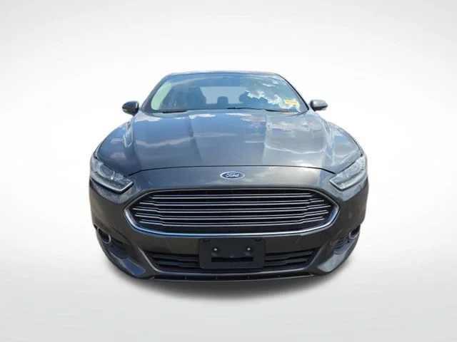 2016 Ford Fusion SE FWD photo