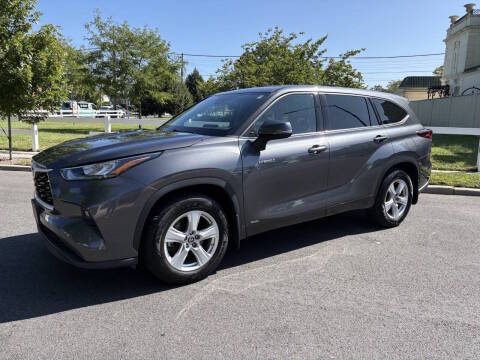 2020 Toyota Highlander Hybrid LE AWD photo