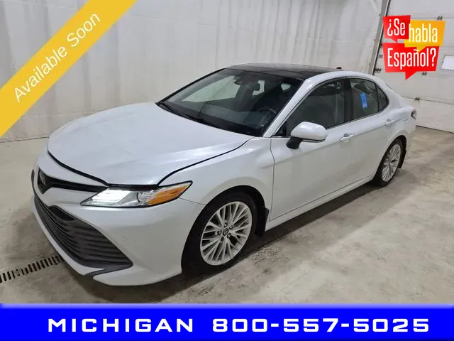 2018 Toyota Camry XLE FWD photo