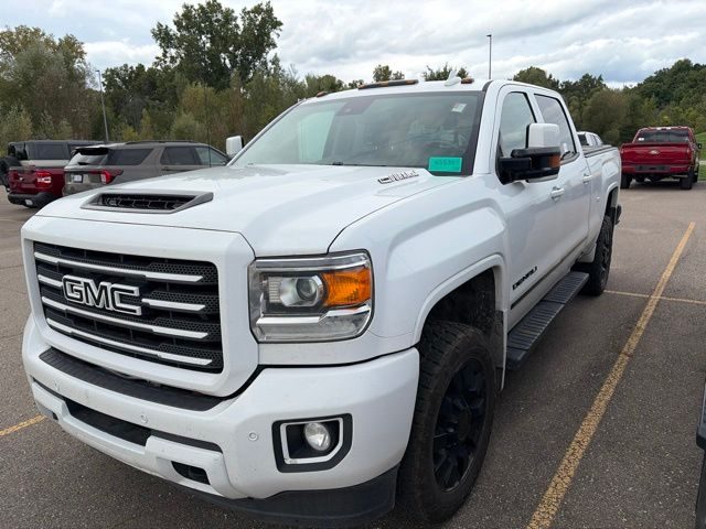 2019 GMC Sierra 2500HD Denali 4WD photo