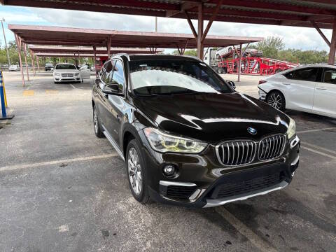 2017 BMW X1 sDrive28i FWD photo