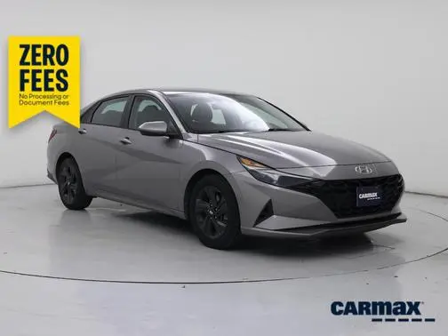 2022 Hyundai Elantra SEL FWD photo