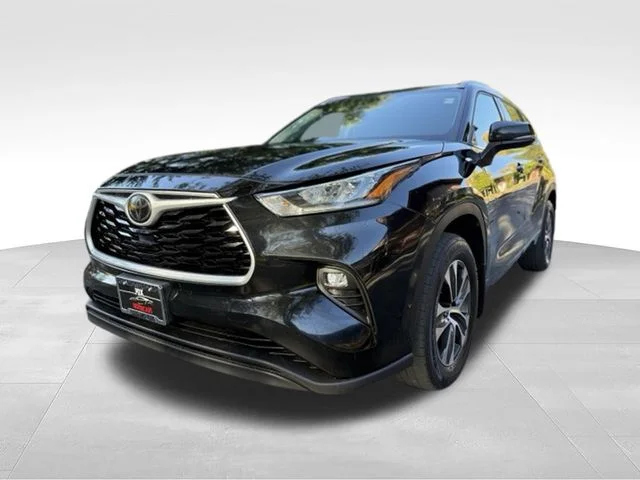 2020 Toyota Highlander XLE AWD photo