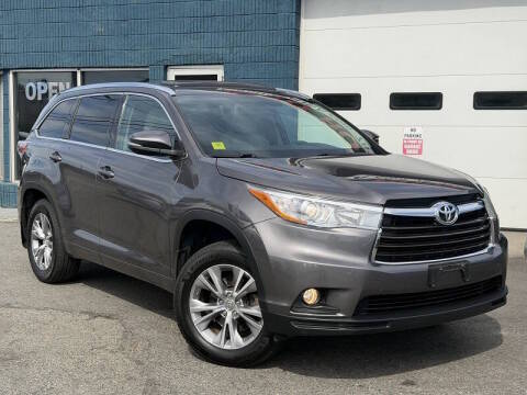 2015 Toyota Highlander XLE AWD photo