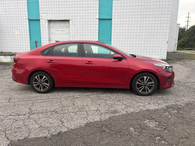 2023 Kia Forte LXS FWD photo