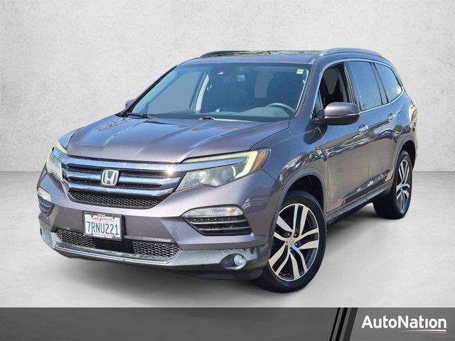 2016 Honda Pilot Touring AWD photo