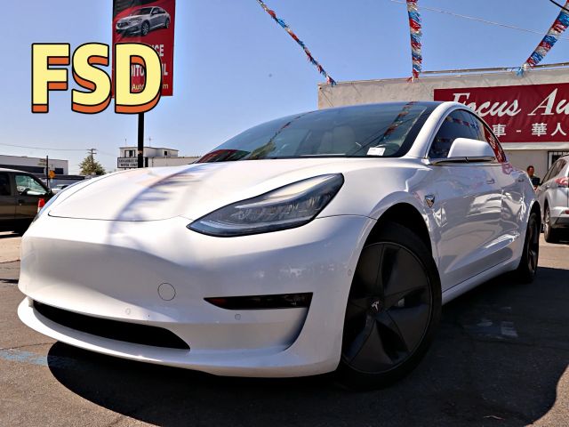 2018 Tesla Model 3 Long Range Battery AWD photo