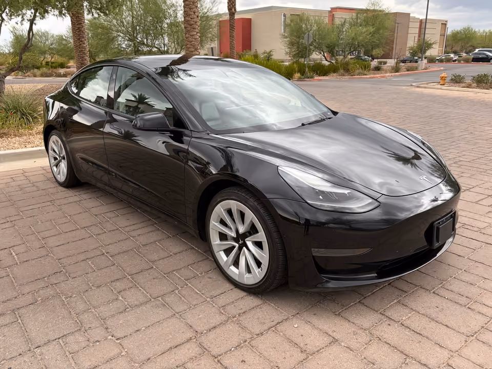 2022 Tesla Model 3 RWD photo