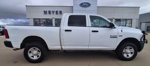 2015 Ram 2500 Tradesman 4WD photo