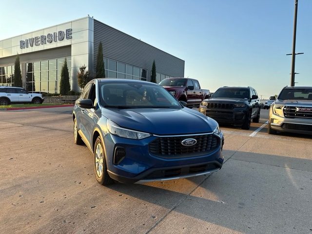2023 Ford Escape Active FWD photo