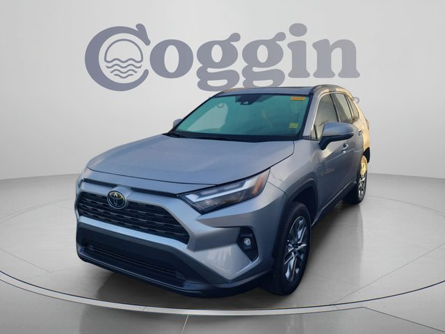 2022 Toyota RAV4 XLE Premium FWD photo
