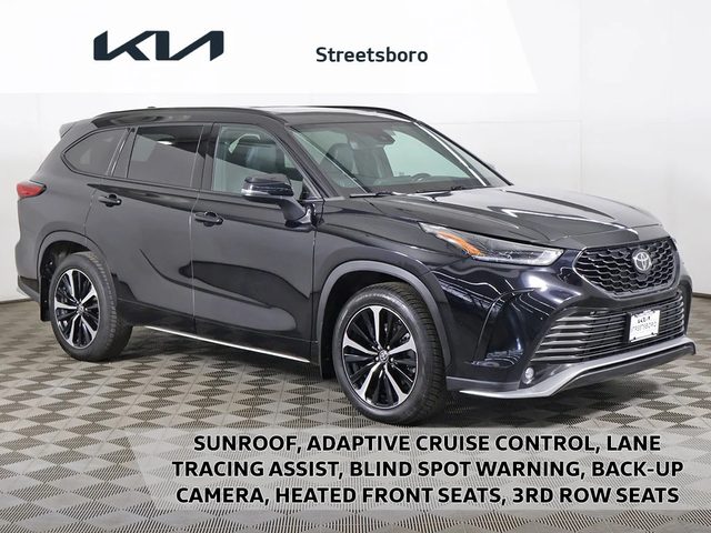 2021 Toyota Highlander XSE AWD photo