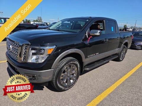 2019 Nissan Titan Platinum Reserve 4WD photo