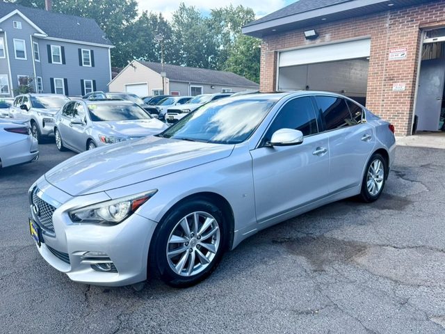 2015 Infiniti Q50  AWD photo