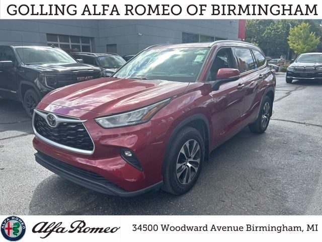 2020 Toyota Highlander XLE AWD photo