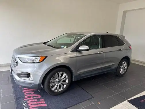 2021 Ford Edge Titanium AWD photo