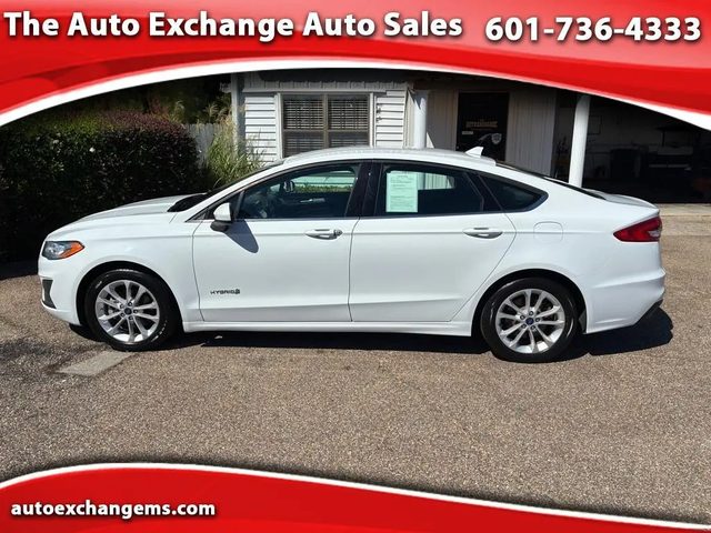 2019 Ford Fusion SE FWD photo