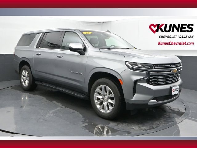 2023 Chevrolet Suburban Premier 4WD photo
