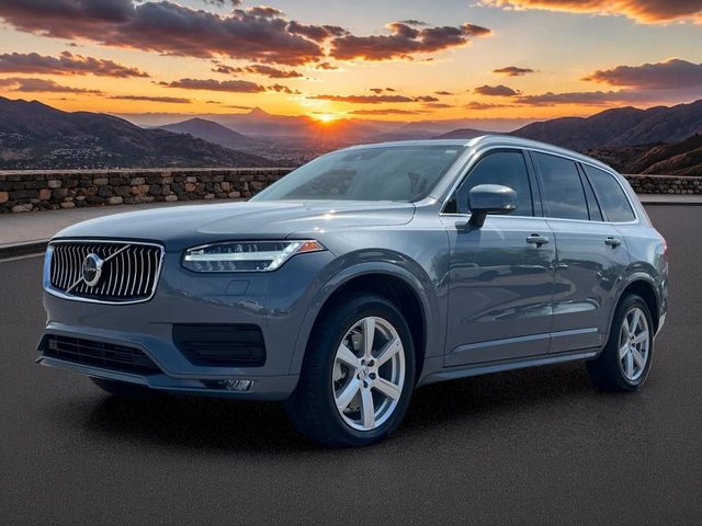 2022 Volvo XC90 Momentum AWD photo