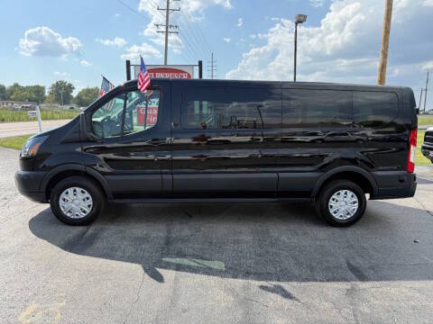 2018 Ford Transit Passenger Wagon XLT RWD photo