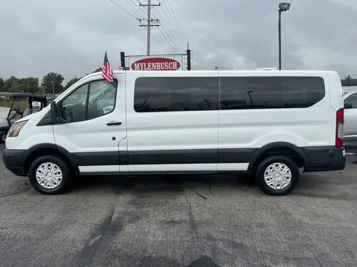 2019 Ford Transit Passenger Wagon XLT RWD photo
