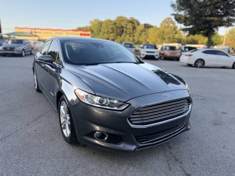 2015 Ford Fusion Titanium Hybrid FWD photo