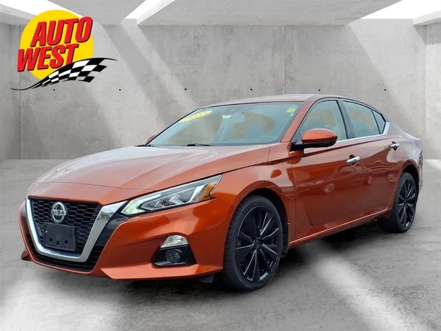 2022 Nissan Altima 2.5 Platinum AWD photo