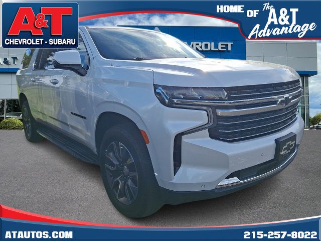 2022 Chevrolet Suburban LT 4WD photo