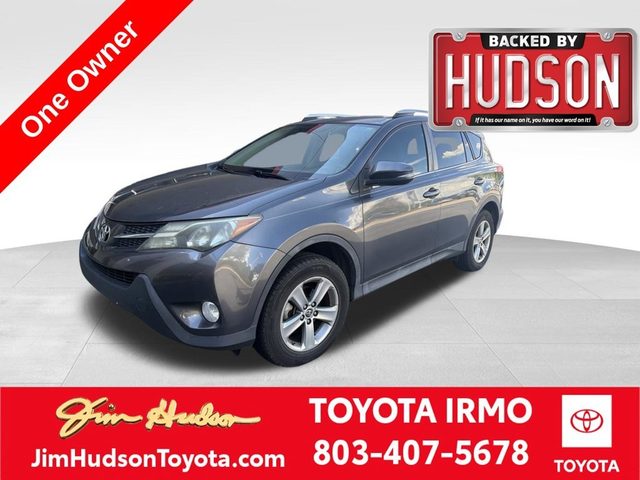 2015 Toyota RAV4 XLE FWD photo