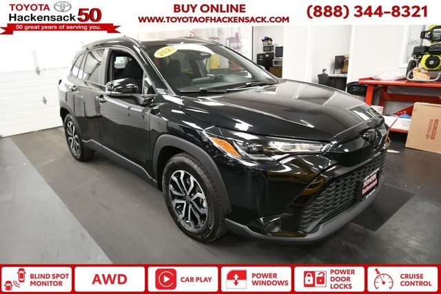 2023 Toyota Corolla Cross Hybrid SE AWD photo