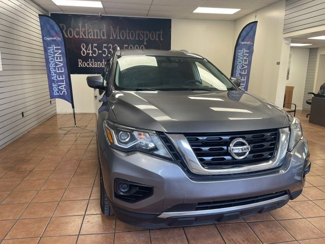 2020 Nissan Pathfinder S 4WD photo
