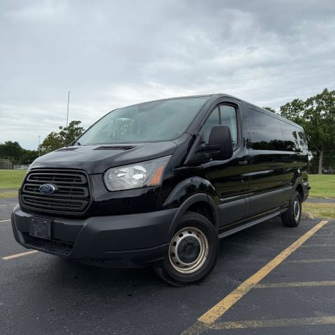 2018 Ford Transit Passenger Wagon XL RWD photo
