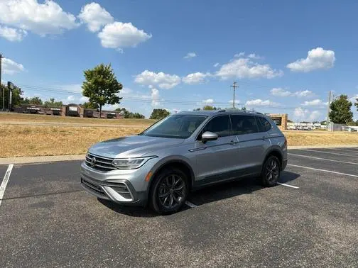 2023 Volkswagen Tiguan SE FWD photo