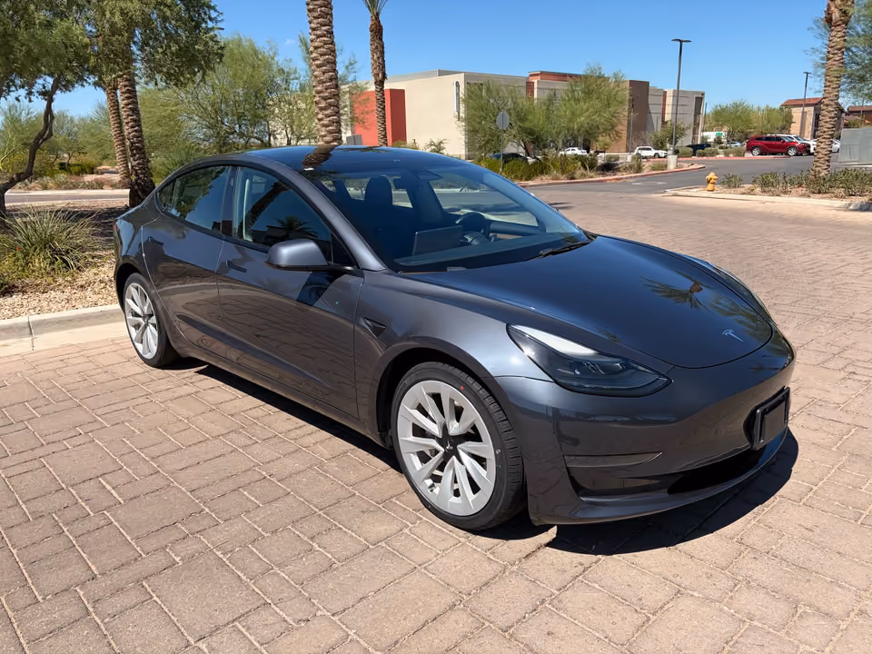2023 Tesla Model 3 RWD photo