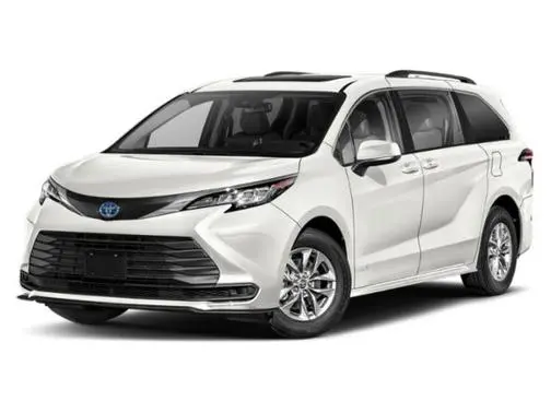 2022 Toyota Sienna LE FWD photo