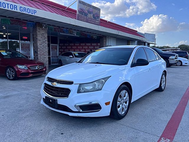 2015 Chevrolet Cruze LS FWD photo