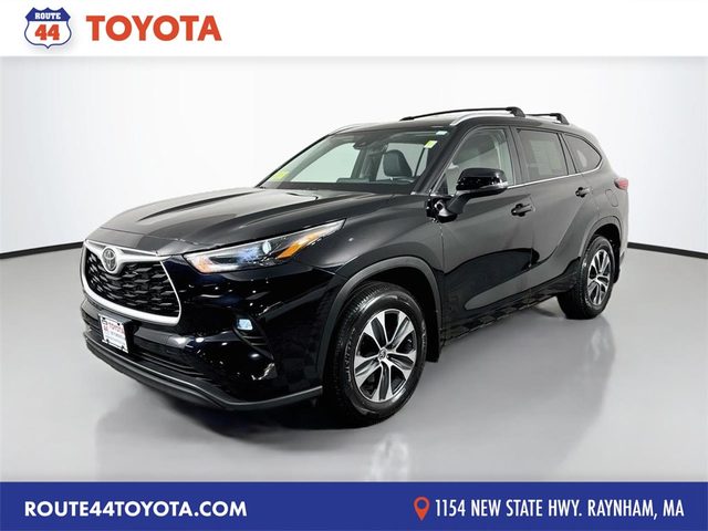 2023 Toyota Highlander XLE AWD photo